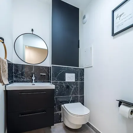 Homestay Raffinee -