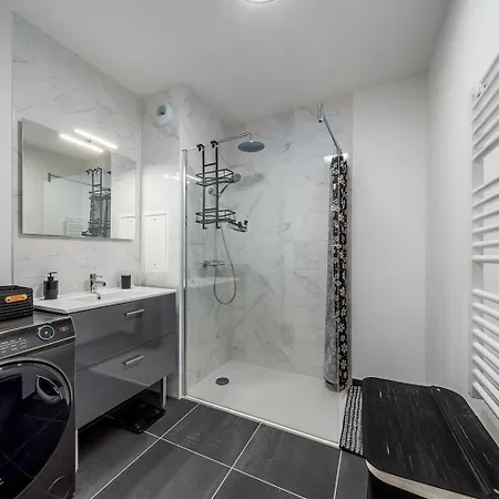 Homestay Raffinee -